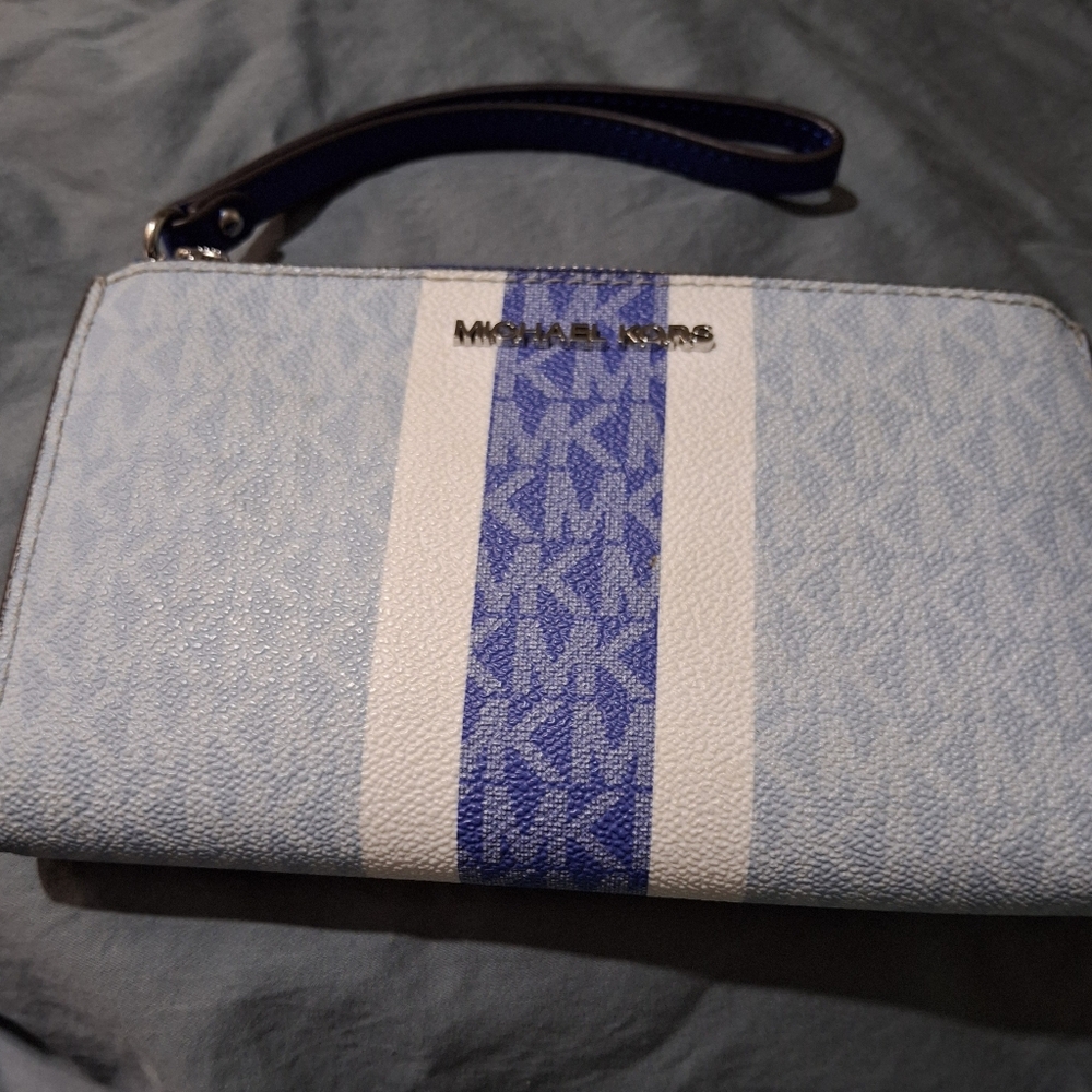 Michael Kors Pale Blue Wristlet with Royal Blue Stripes NWOT!!!